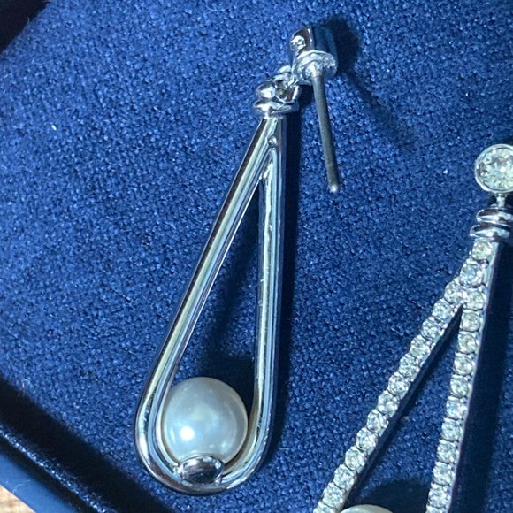 Swarovsky Transparent Crystal Pendant Earrings - Picture 3 of 6